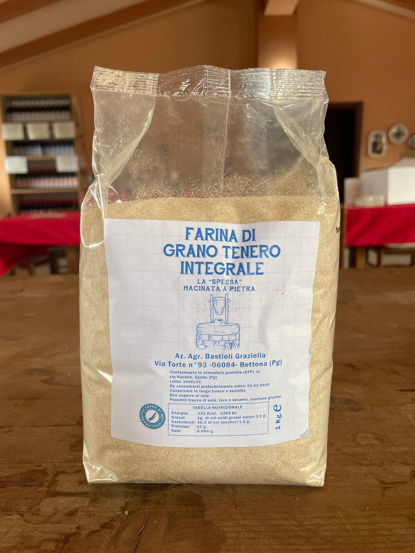 Farina Tipo INTEGRALE di Grani Antichi Tenero Biologico Macinata a Pietra